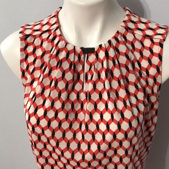 Sleeveless Geometric Pattern Orange Blouse - Picture 2 of 10